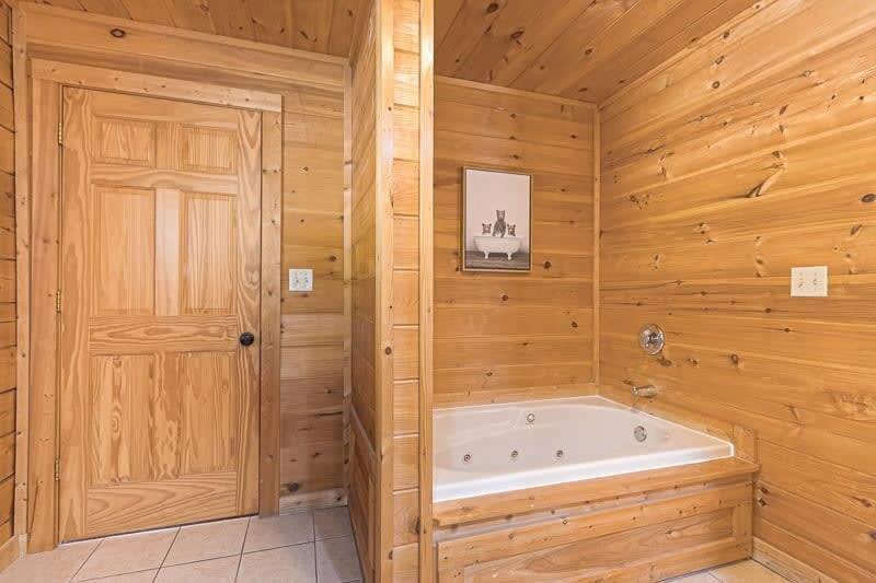 Movie Theater Hot Tub View Mountain Escape Villa Gatlinburg Exterior photo